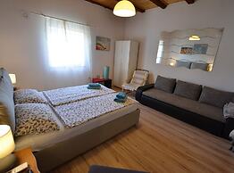 Tranquil Rovinj Studio Apartments