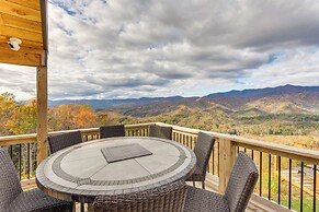 Blue Ridge Mountain-view Cabin w/ Hot Tub & Deck!