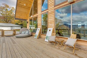 Blue Ridge Mountain-view Cabin w/ Hot Tub & Deck!