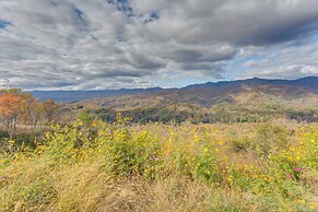 Blue Ridge Mountain-view Cabin w/ Hot Tub & Deck!