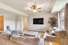 Resort-style Amenities: Home 10 Mi to Galena!