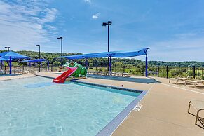 Resort-style Amenities: Home 10 Mi to Galena!