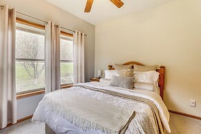 Resort-style Amenities: Home 10 Mi to Galena!