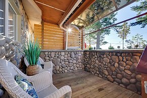 1 Mi to Burfoot Park: Olympia Apt w/ Scenic Views