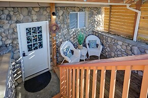 1 Mi to Burfoot Park: Olympia Apt w/ Scenic Views