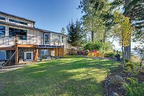 1 Mi to Burfoot Park: Olympia Apt w/ Scenic Views