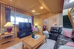 1 Mi to Burfoot Park: Olympia Apt w/ Scenic Views