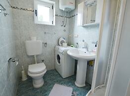 Spacious Apartment With Loggia