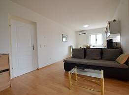 Spacious Apartment With Loggia