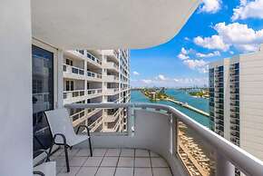 Relaxing Retreat With Pool and Bay Views