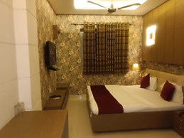 Hotel Arina Inn