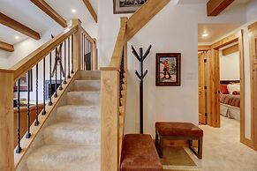 Pg305 Peregrine 3 Bedroom Condo