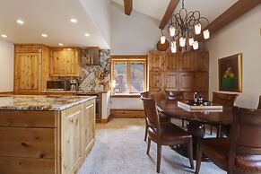 Pg305 Peregrine 3 Bedroom Condo