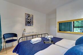 Rezydencja Wintera & Parking by Downtown Apartments