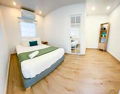 Zaba Beach House