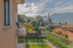 Sweet Caroline in Lierna