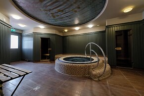 Barka Galéria Hotel és Étterem