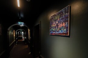 Barka Galéria Hotel és Étterem