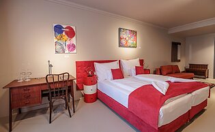 Barka Galéria Hotel és Étterem
