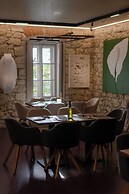 Barka Galéria Hotel és Étterem