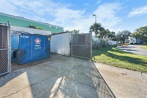 Mariner Lakes Condos