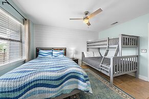 Mariner Lakes Condos