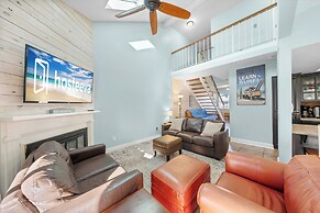 Mariner Lakes Condos