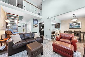 Mariner Lakes Condos