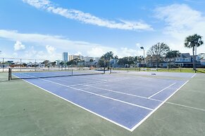 Mariner Lakes Condos