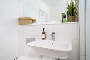 Modern 1-bed Boutique-style Apartment in Croydon