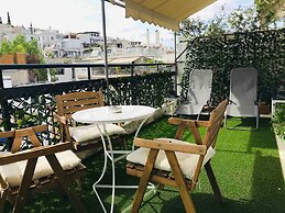 Acropolis Penthouse With 50mbps Wifi