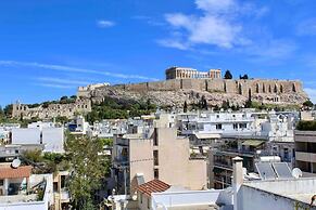 Acropolis Penthouse With 50mbps Wifi