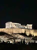 Acropolis Penthouse With 50mbps Wifi