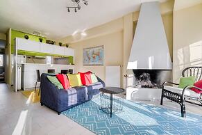 Acropolis Penthouse With 50mbps Wifi