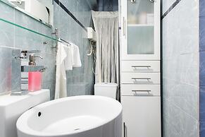 500mbps Wifi Studio 1min From Attiki Metro Station