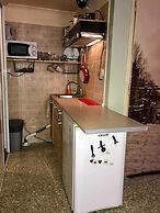 500mbps Wifi Studio 1min From Attiki Metro Station