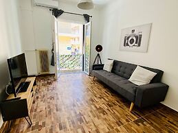 Koukaki Comfortable Apartment