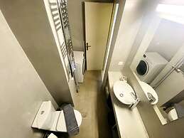 Karyatis - Apartment on the Road of History