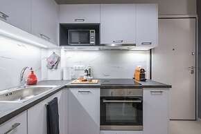 Affordable Luxury With Parking 300mbps Wifi