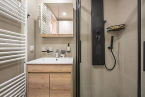 Affordable Luxury With Parking 300mbps Wifi