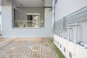 Affordable Luxury With Parking 300mbps Wifi