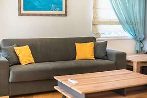 Agios Ioannis Metro Station - Comfy Apartment