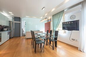 Agios Ioannis Metro Station - Comfy Apartment