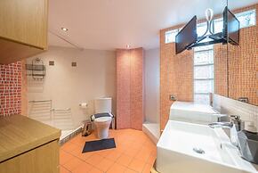 Agios Ioannis Metro Station - Comfy Apartment