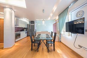 Agios Ioannis Metro Station - Comfy Apartment