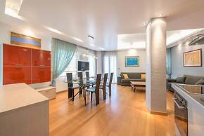 Agios Ioannis Metro Station - Comfy Apartment