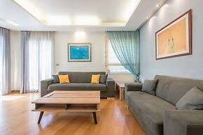 Agios Ioannis Metro Station - Comfy Apartment