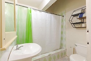 Insight Studio at Csompo Silver Manor