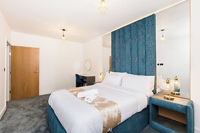 The Suites Inn Hotel