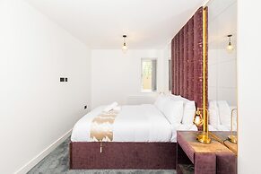 The Suites Inn Hotel